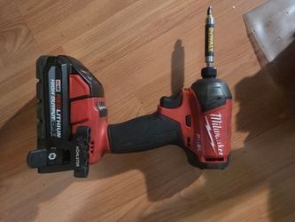Milwaukee M18 Surge