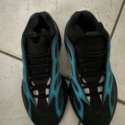 Yezzy 700