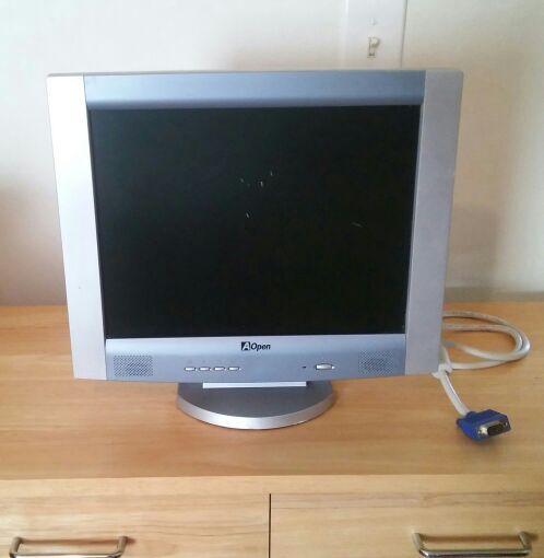 15" Computer Monitor (A Open Brand)