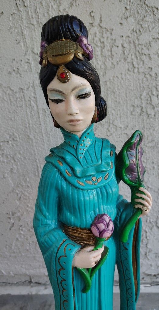 Vintage 1958 Enchanted Woman Asian Lady Oriental Statue Chalkware 2ft