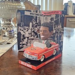 Willie Mays 60th Anniversary Bobble Head San Francisco Giants / Mlb / Funko Pop / Pokémon / Dodgers / Sports / Baseball / Collectible / Memorabilia
