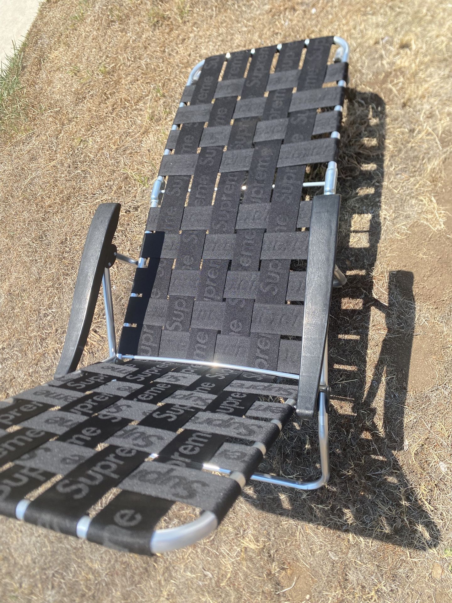 Supreme - supreme Lawn Chair② Supreme Lawn Chair Red - SS20 - US