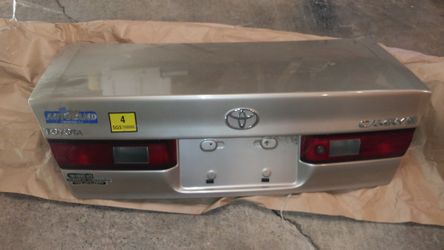 98/02 trunk. Toyota Camry fit. Color beige..