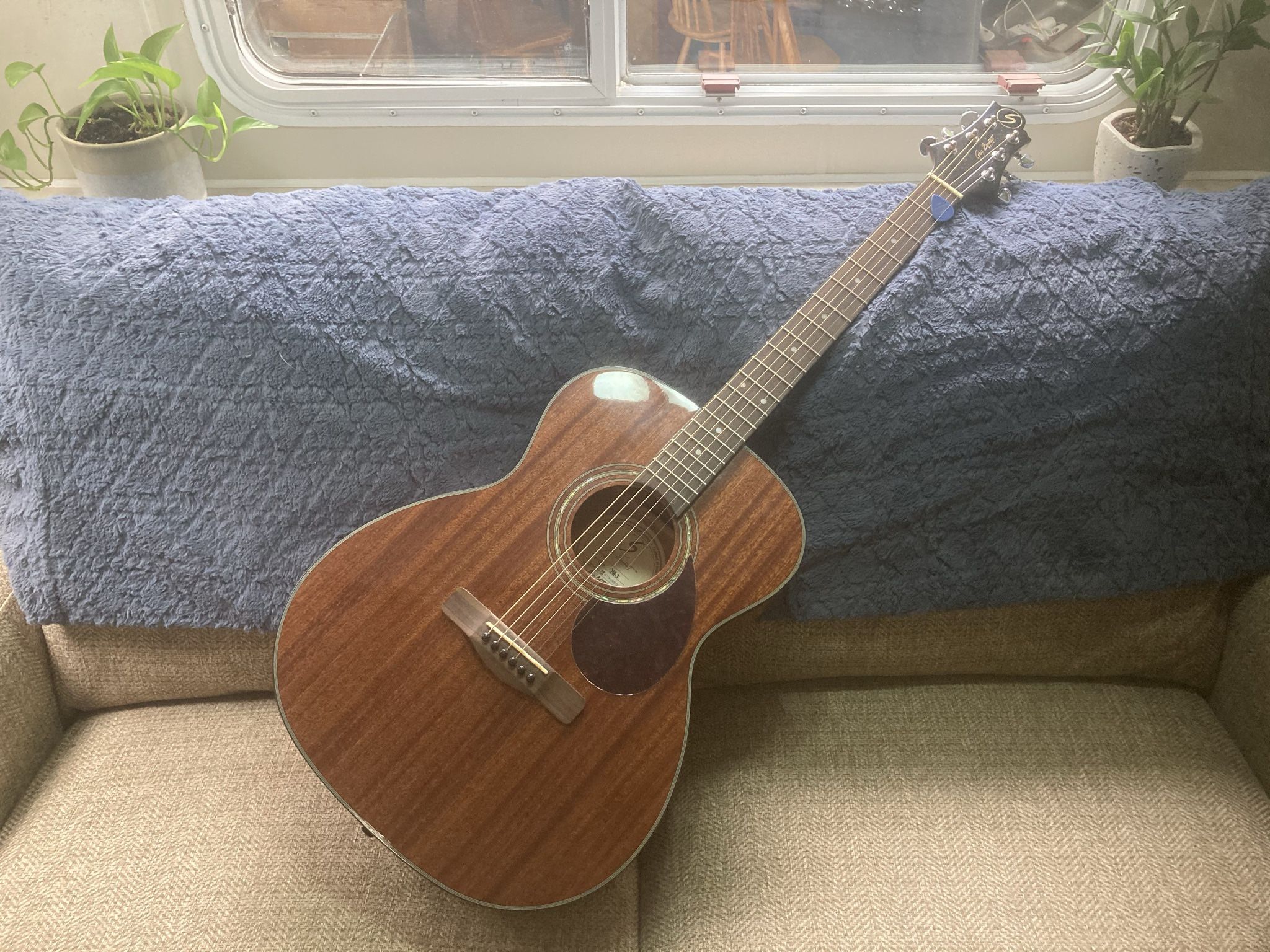 Samick Greg Bennett Design OM-3 Acoustic Guitar