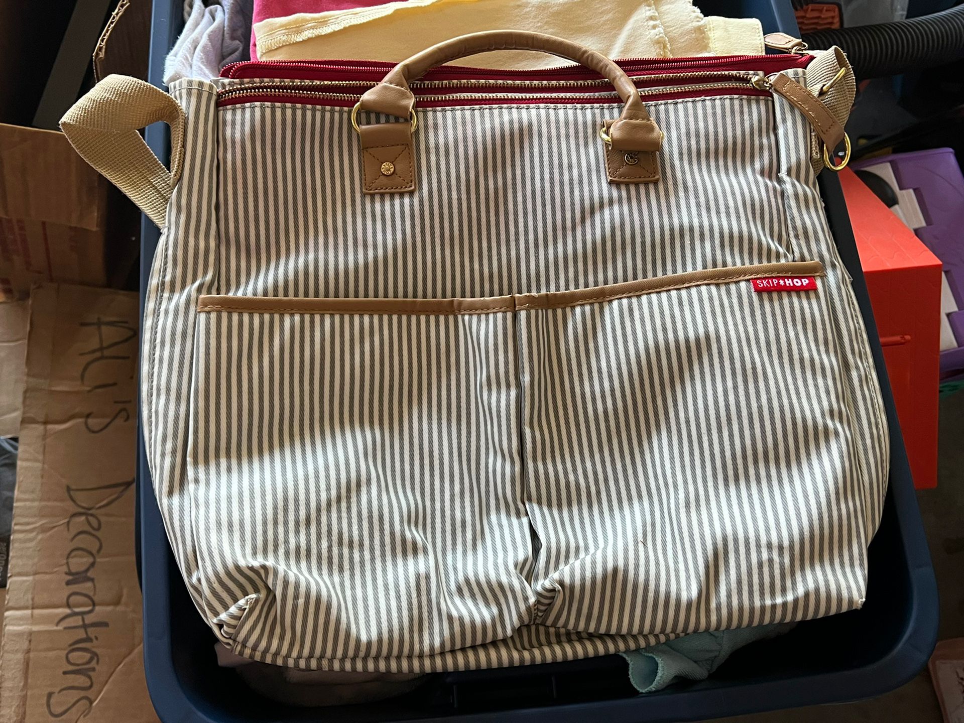 skip hop diaper bag 