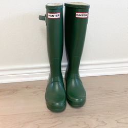Hunter Boots Size 5 Tall Rain Boots Green