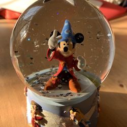 Disney Snow Globe - Mickey Mouse Fantasia Sorcerer