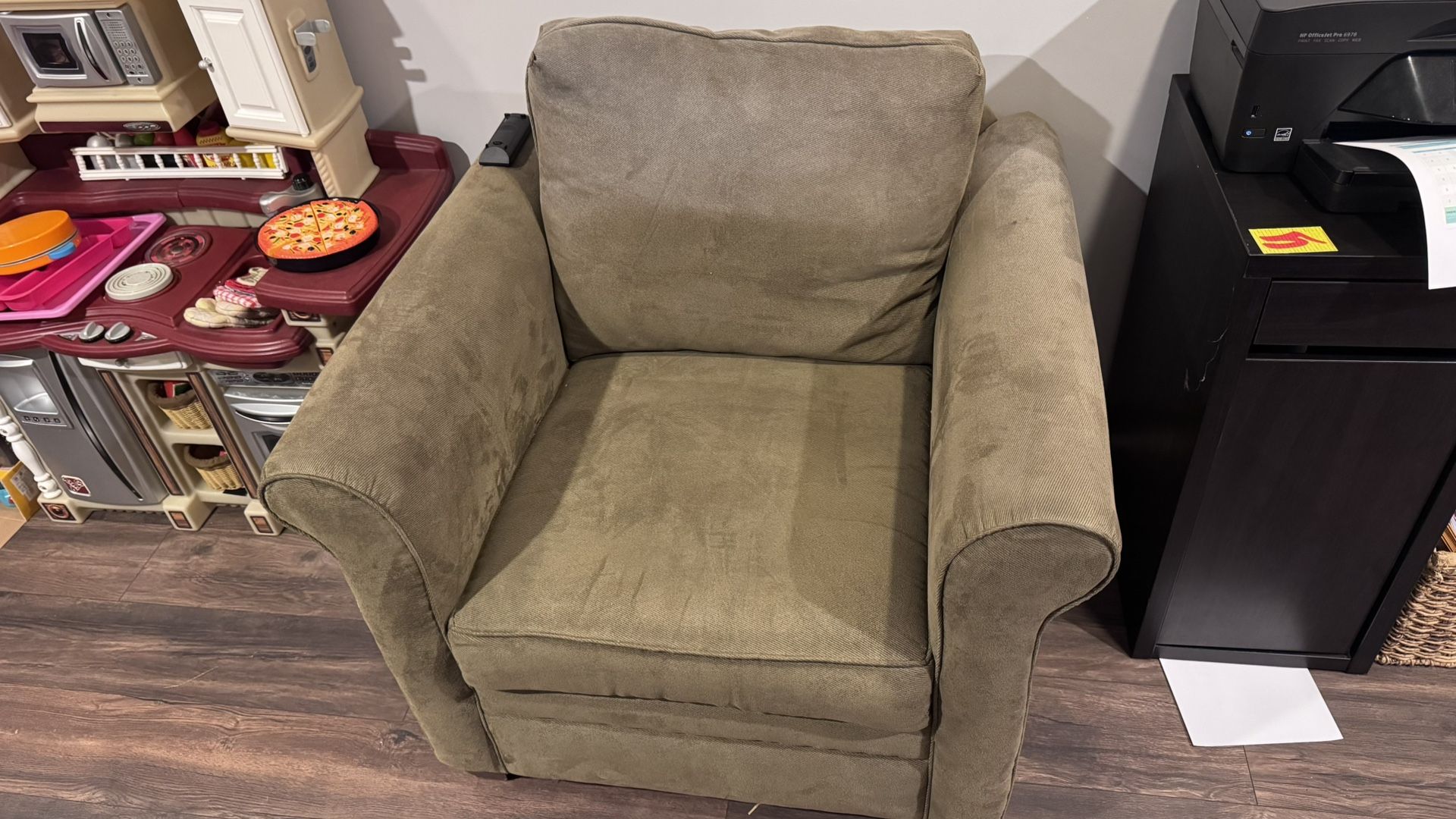 Sleeping Sofa With A Chair 