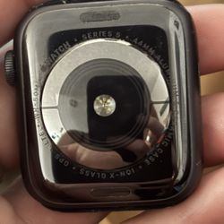 Series 5 Apple Watch 