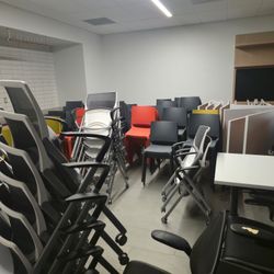 300 Chairs 50 Desk 