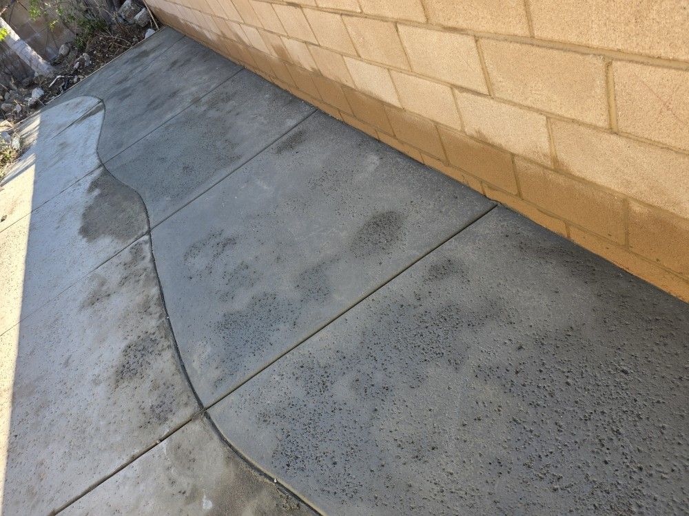 GATE Block Wall CONCRETE