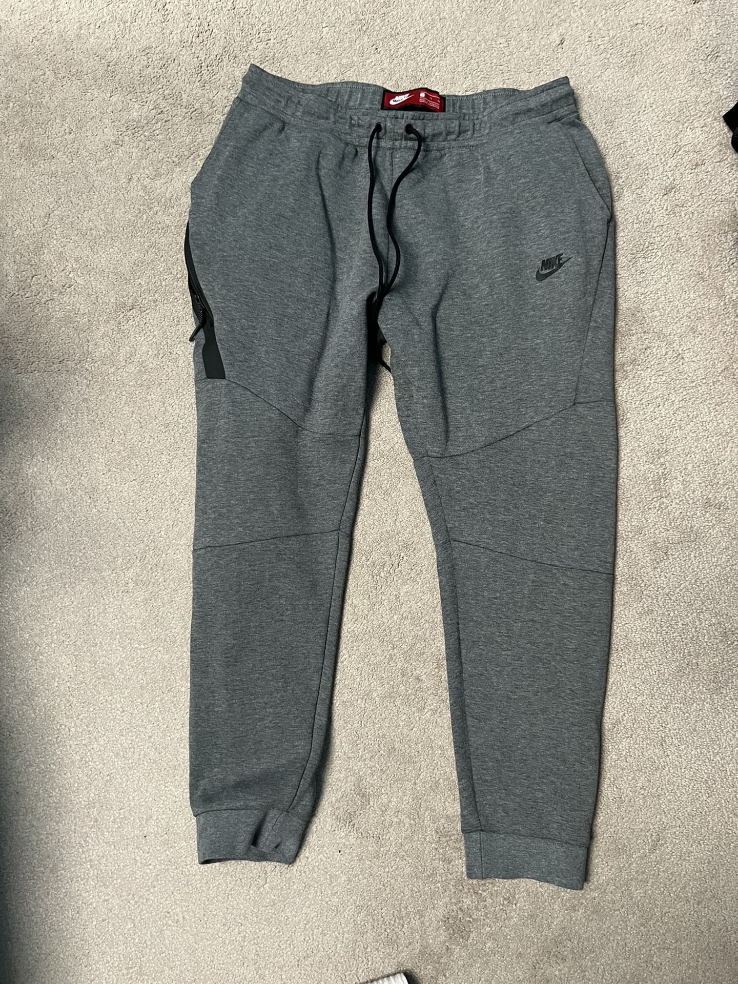 Nike Tech fleece Pants  XL