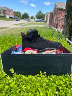 Jordan black infrared 6’s 2010 size 9.5