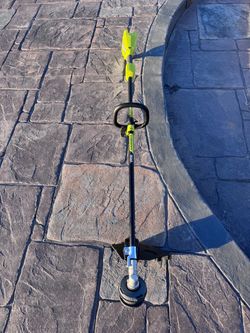 15 inch Ryobi expand it Weedwhacker