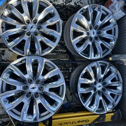 Oem 22 Inch Gm Wheels 6 Lug Chevy Silverado 
