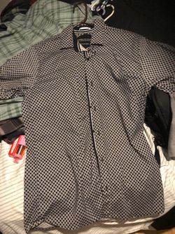 Men’s collared button up
