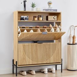 Fluted Shoe Cabinet with 2 Flip Drawers, Narrow Shoes Storage Organizer Rack with Circle Design Panel for Entryway Hallway (Natural)