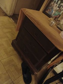 Dresser 
