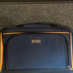 New Chaps Travel Bag Set