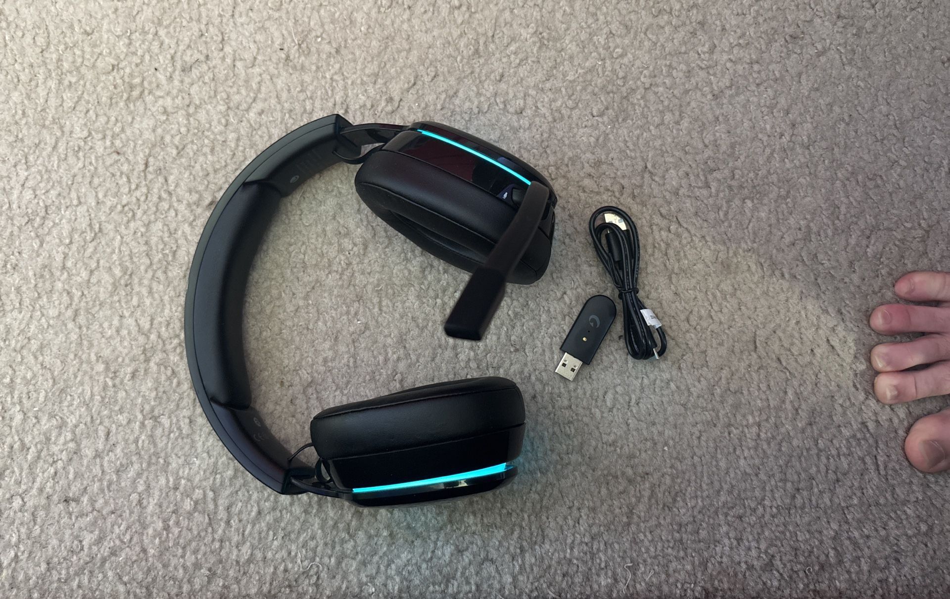 Artsic Wireless Gaming Headset With Microphone