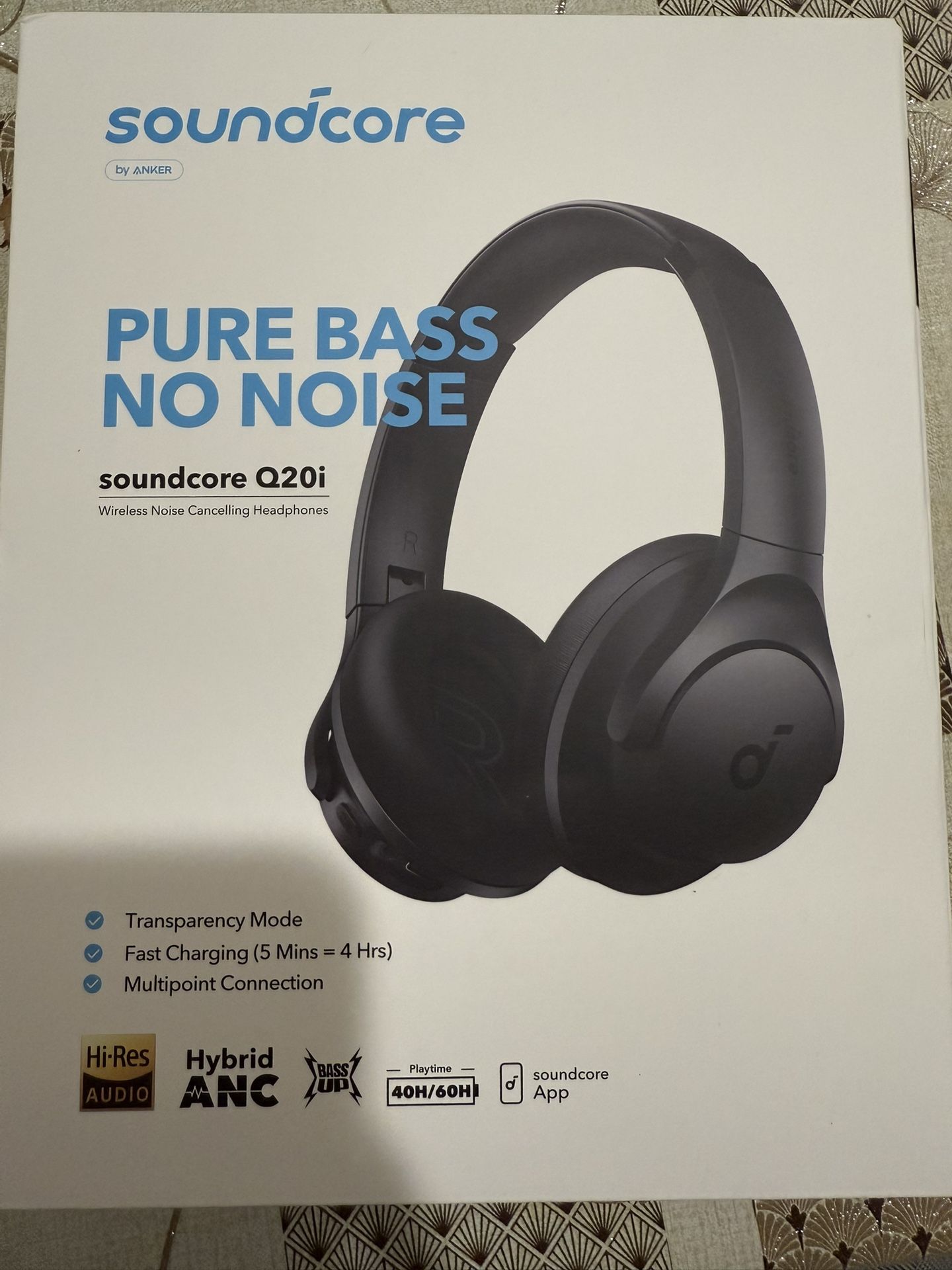 Soundcore by Anker Q20i Hybrid Active Noise Cancelling Headphones, Wireless Over-Ear Bluetooth, 40H Long ANC Playtim