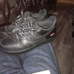 Size 11 Nike Supreme Edition 