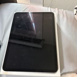 iPad (10th Generation)