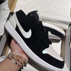 Air Jordan 1 Low SE ‘Diamond’ Size 9.5 