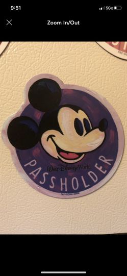 Disney passholder magnet