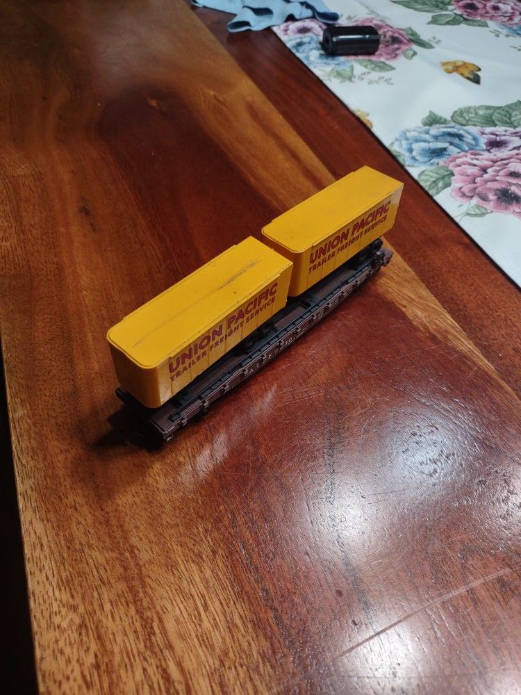 Ho Scale Train Flat Car With Trailers.