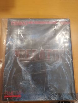 Mezco predator figure