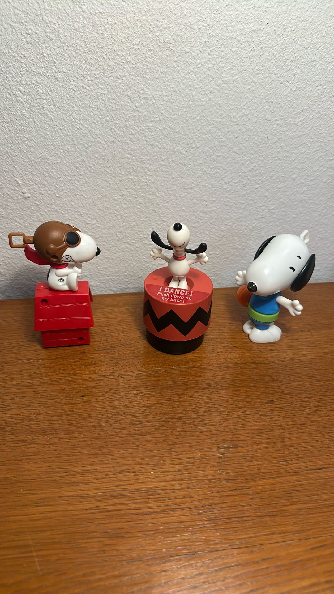 Vintage Peanuts ( Snoopy ) Toys , Key Chains Stocking Stuffers 