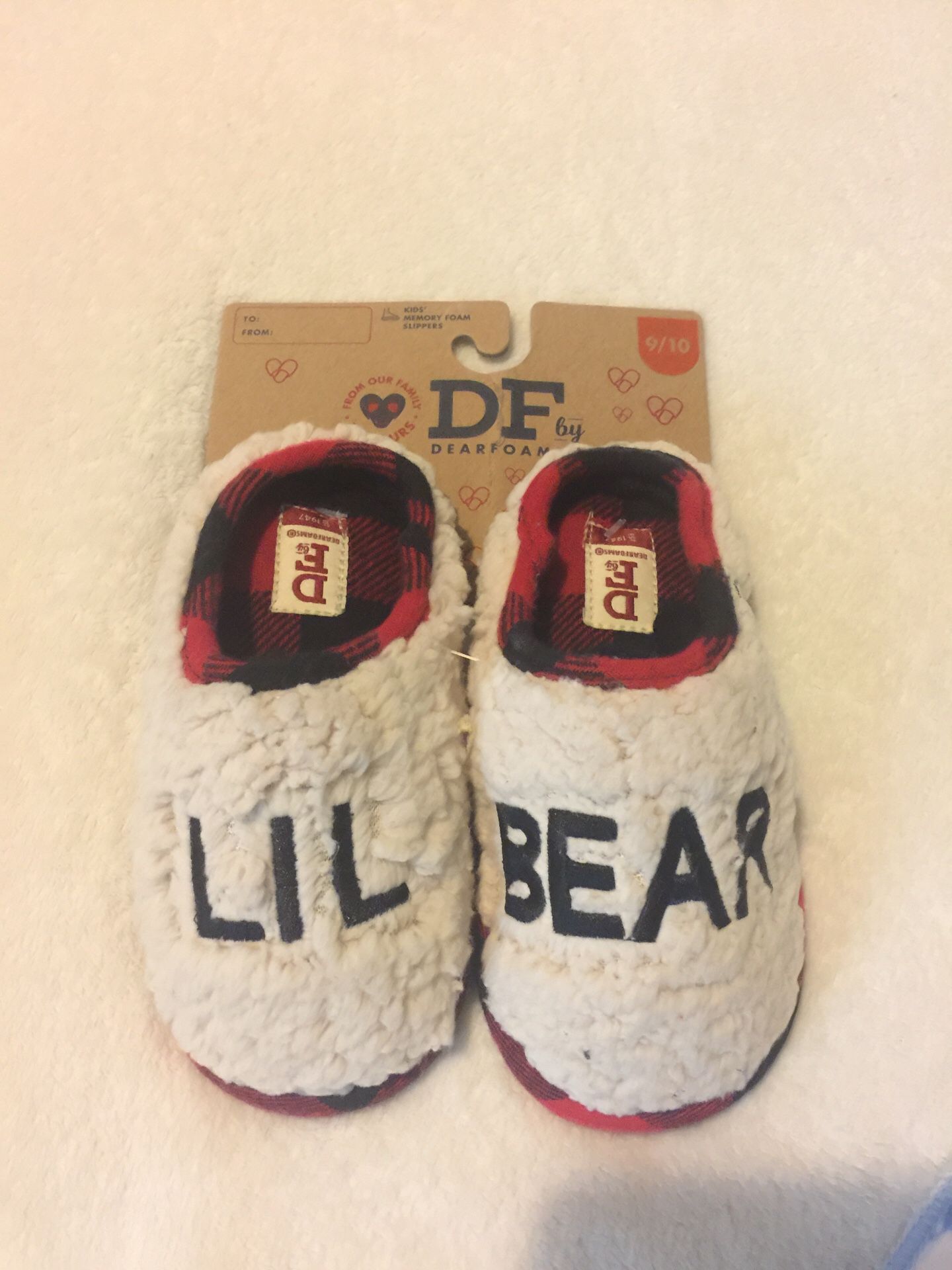 Kids’ slippers, size 9/10, brand new
