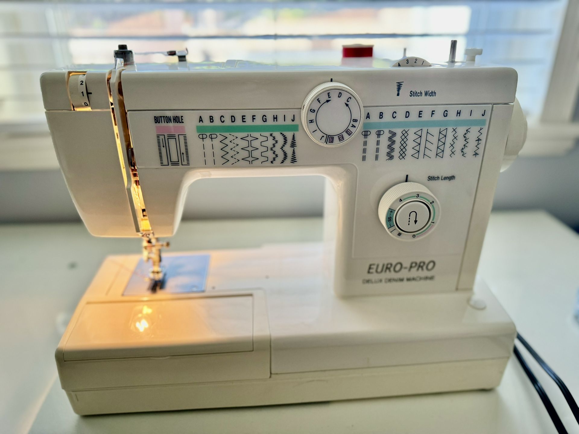 Sewing Machine (Euro-Pro Delux Denim, Model 1262, and Carrying Case