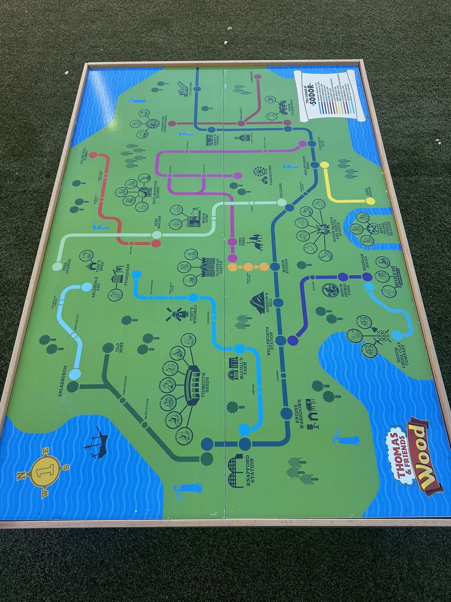 Thomas & Friends Wood Train Table