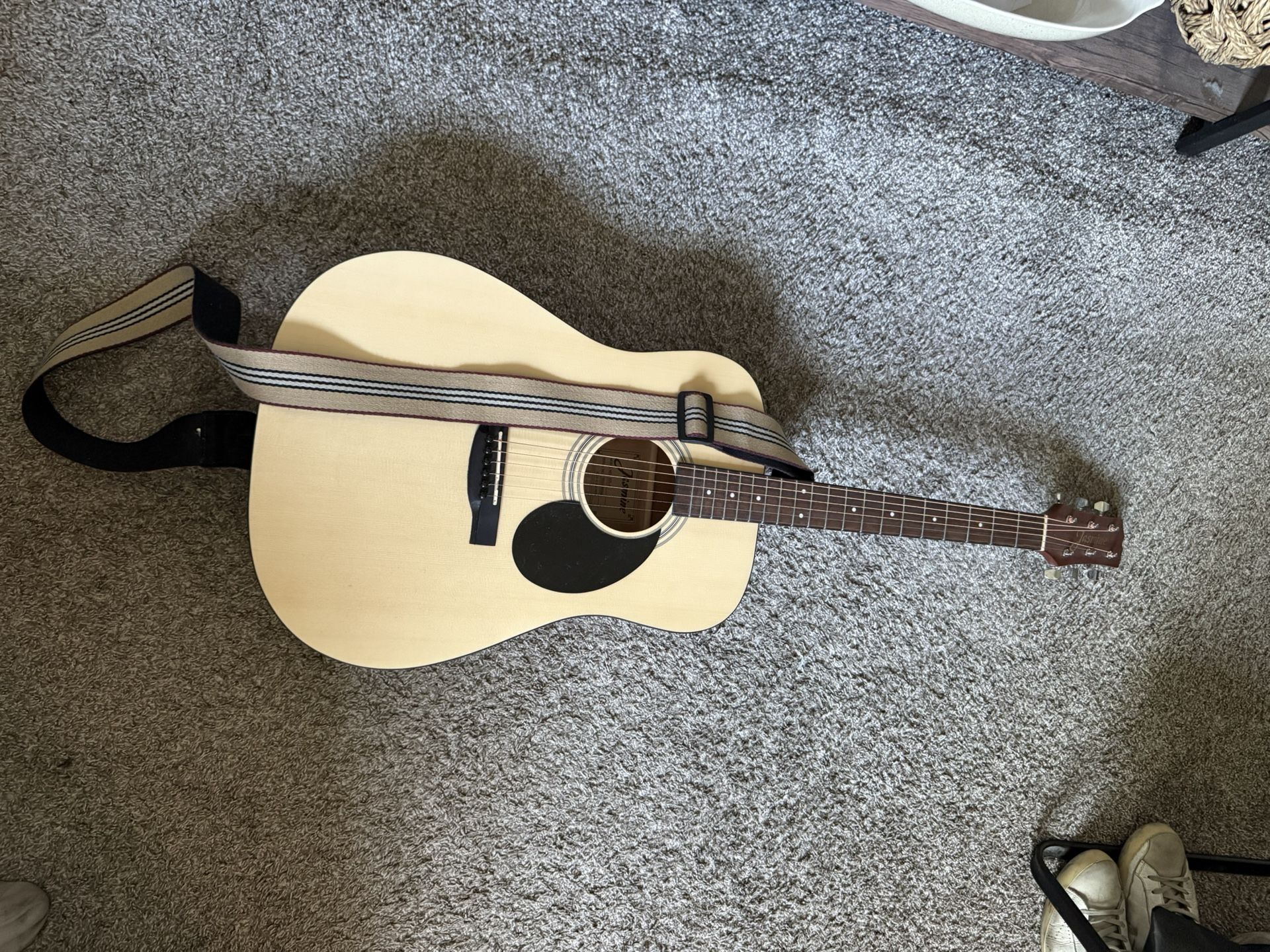 Acoustic Guitar Jasmine