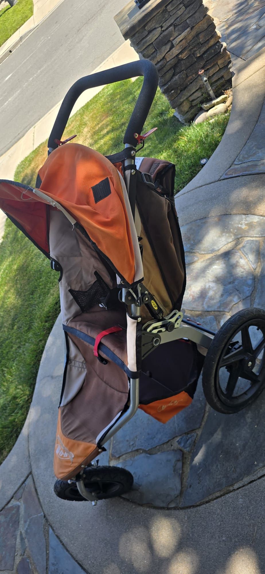 BOB-Revolution-SE-Jogging-Stroller-Orange 2013
