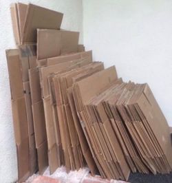 50 medium & large moving boxes