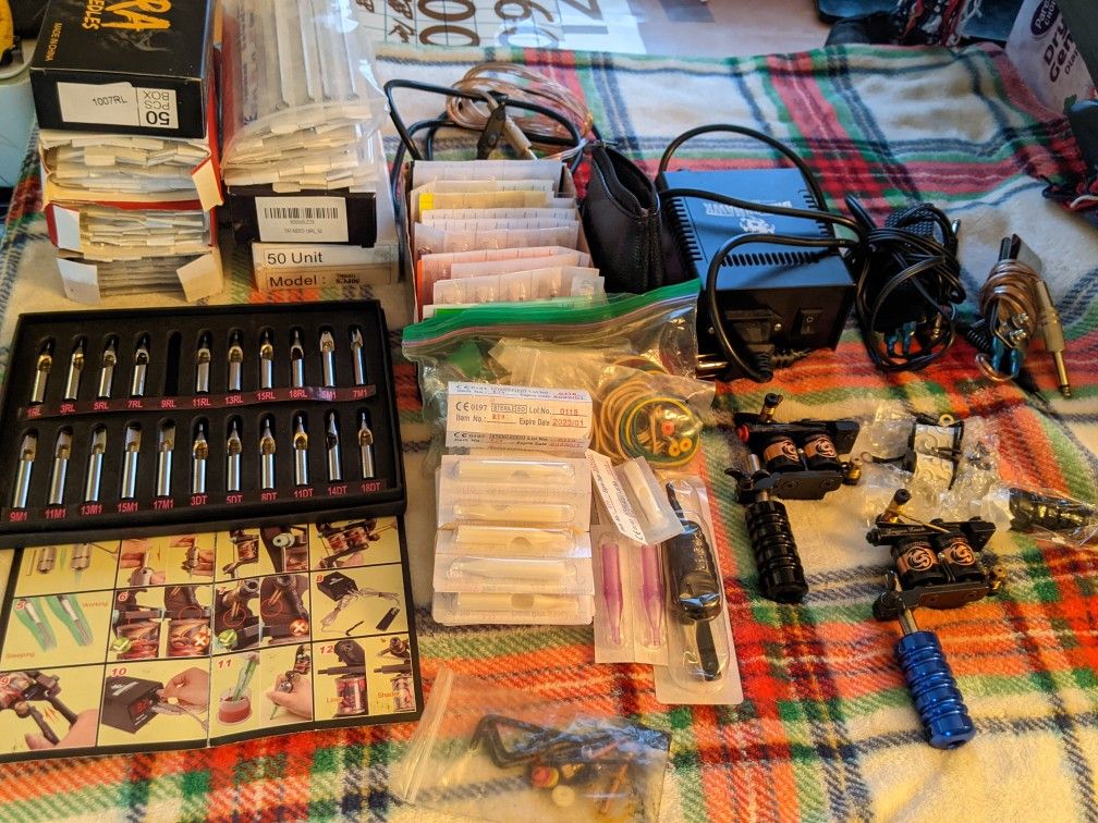 Tattoo Guns And Supplies