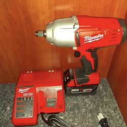 Milwaukee 1/2” Impact Wrench One Battery And Charger 