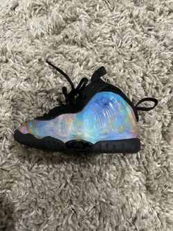 Nike Foam posits Galaxy