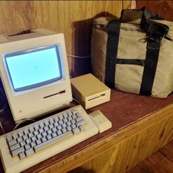Macintosh 512K *RARE/COLLECTORS ITEM*