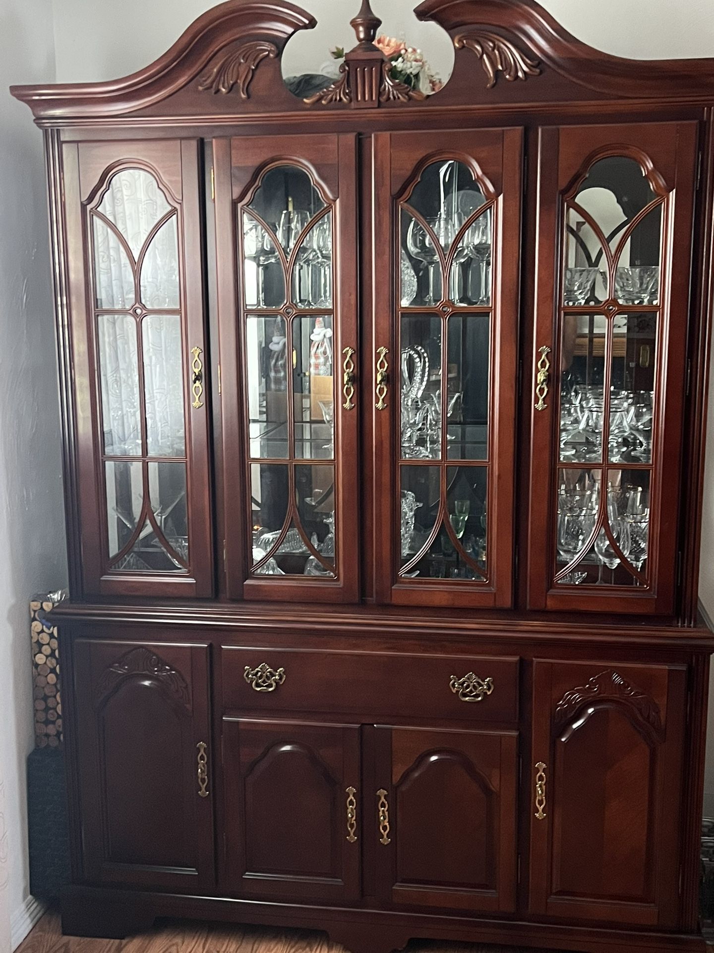 China Cabinet O