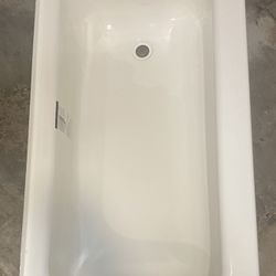Bootz Honolulu 46x27 Inch Alcove Soaking Bathtub With Right Drain 