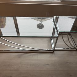 Coffee Table With 2 End Tables 