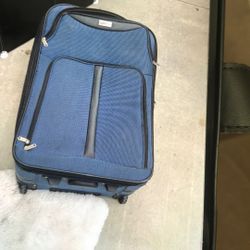 Luggage Medium Size Send Out