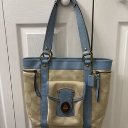Coach shoulder bag