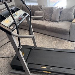 Treadmill Proform Integrated Walking Sticks