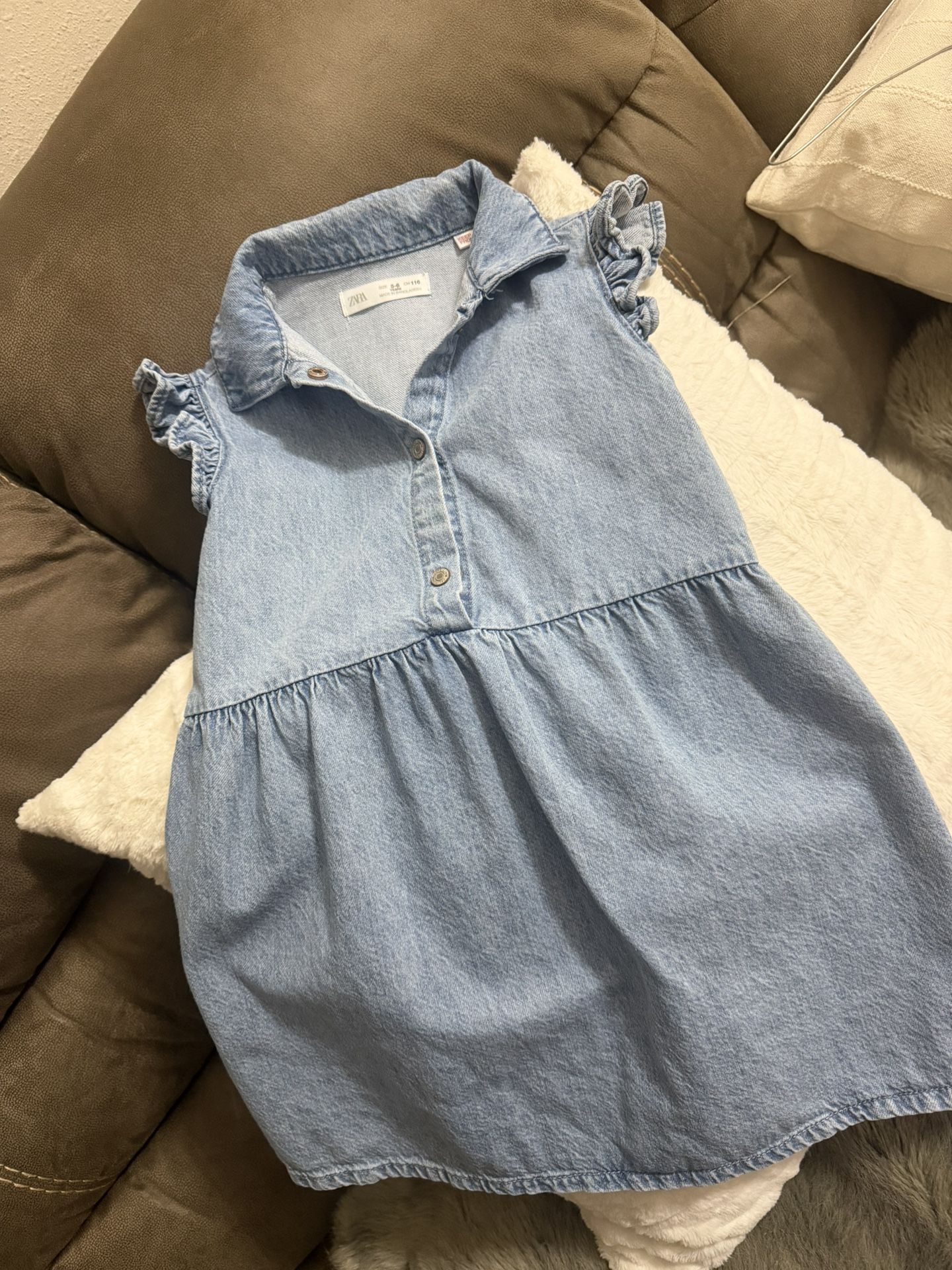 Vestidito De niña Talla 5/6
