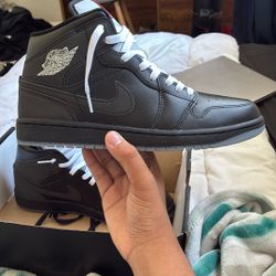 Jordan 1 Se Metallic Size 10 Men’s